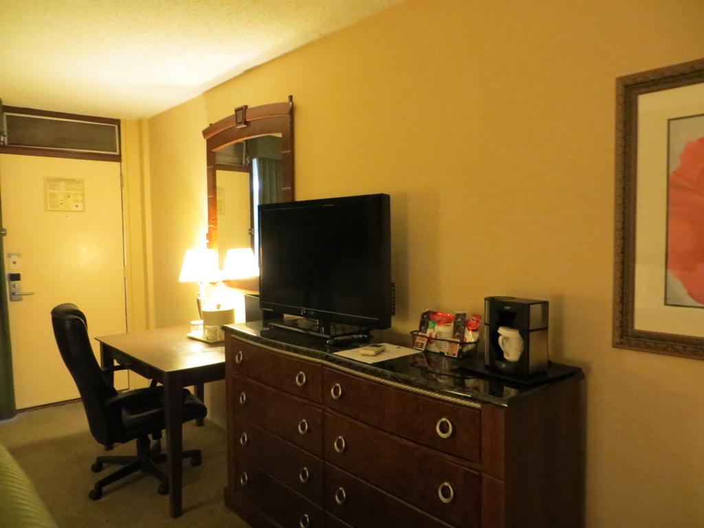 Clarion Inn Conference Center Modesto Esterno foto