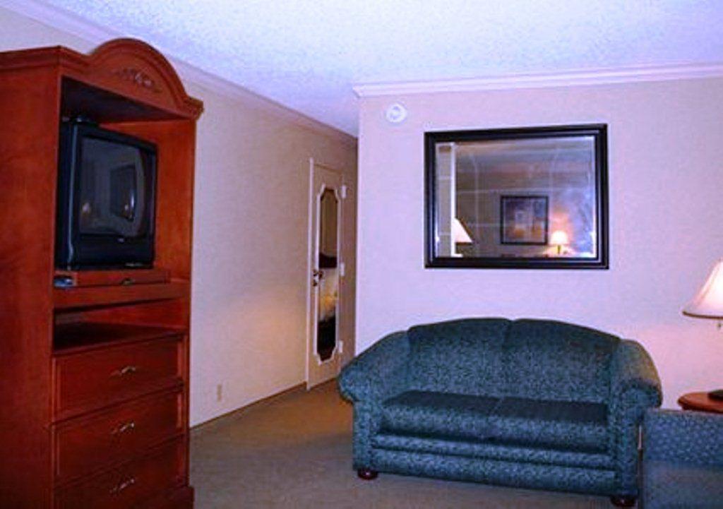 Clarion Inn Conference Center Modesto Esterno foto